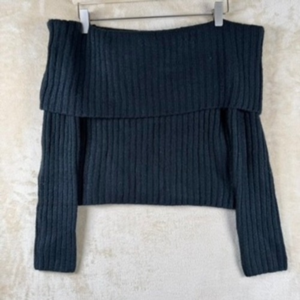 Abercrombie & Fitch Black Ribbed Off The Shoulder Cropped Sweater Small